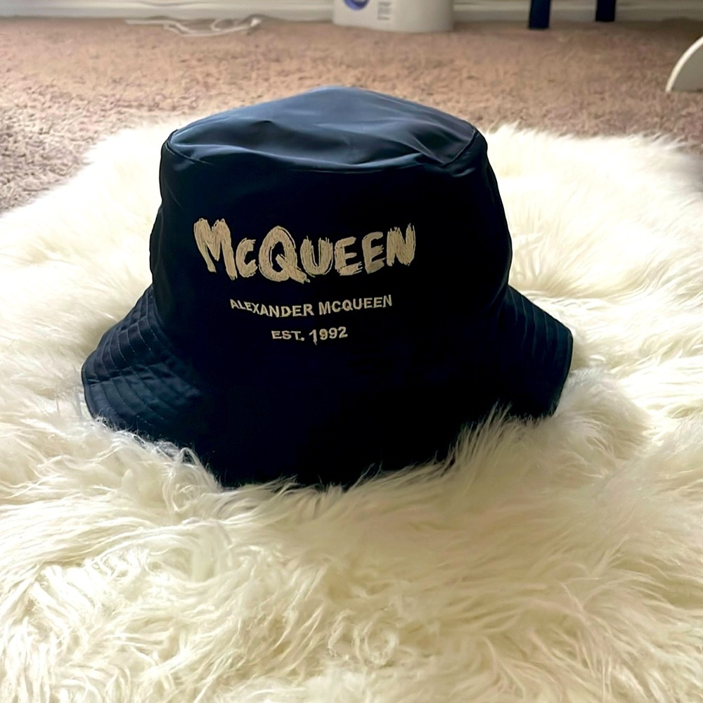 Black Alexander McQueen bucket hat